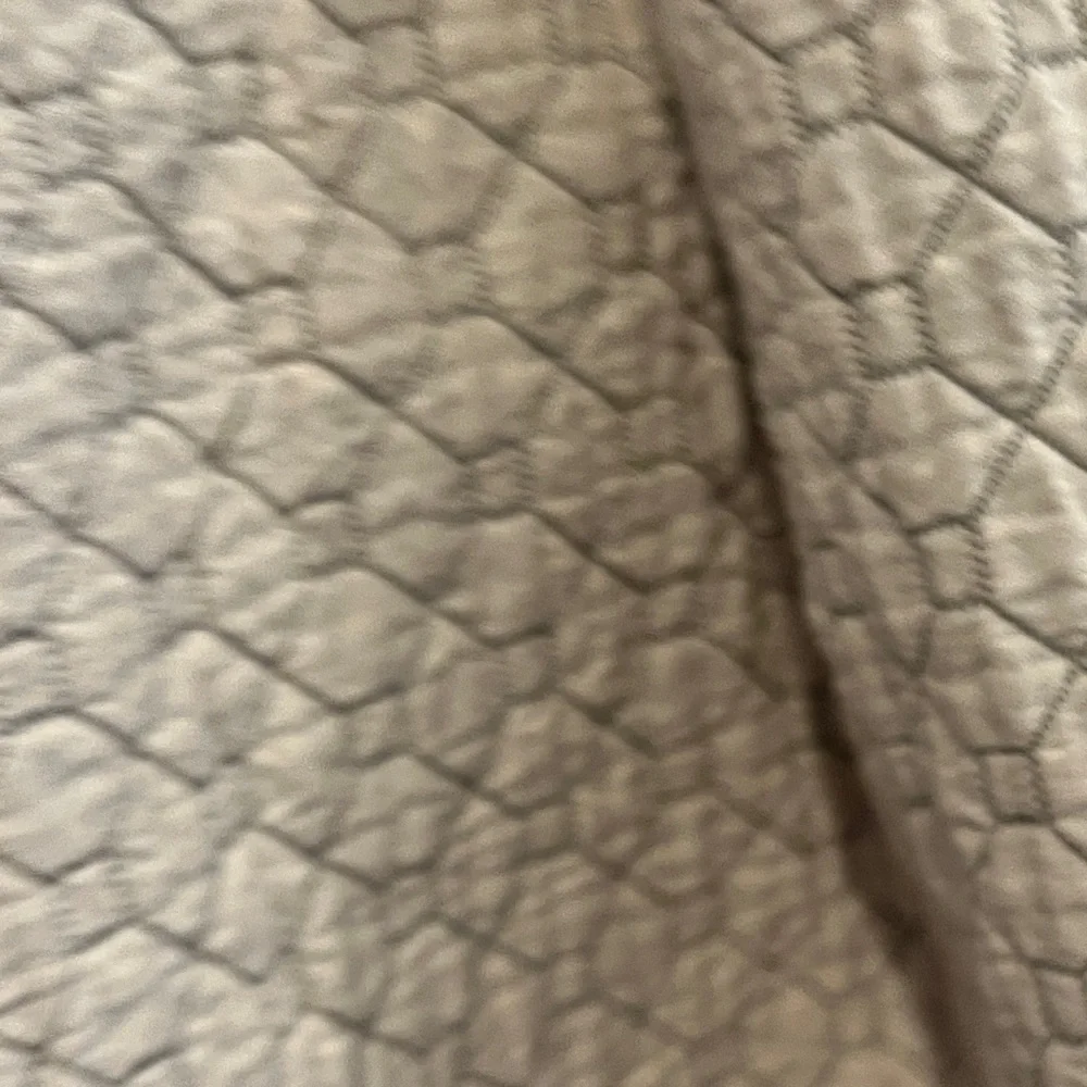 Derek Lam Quilted Beige and Blakc Pleared Skirt size 6